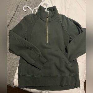 Scuba oversized funnel neck half zip - size XS/S with the gold detail.